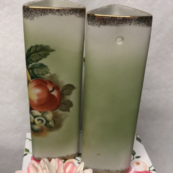 VINTAGE WALL VASES Green porcelain with gilded gold painted vintage fruit set 2 - Picture 9 of 16